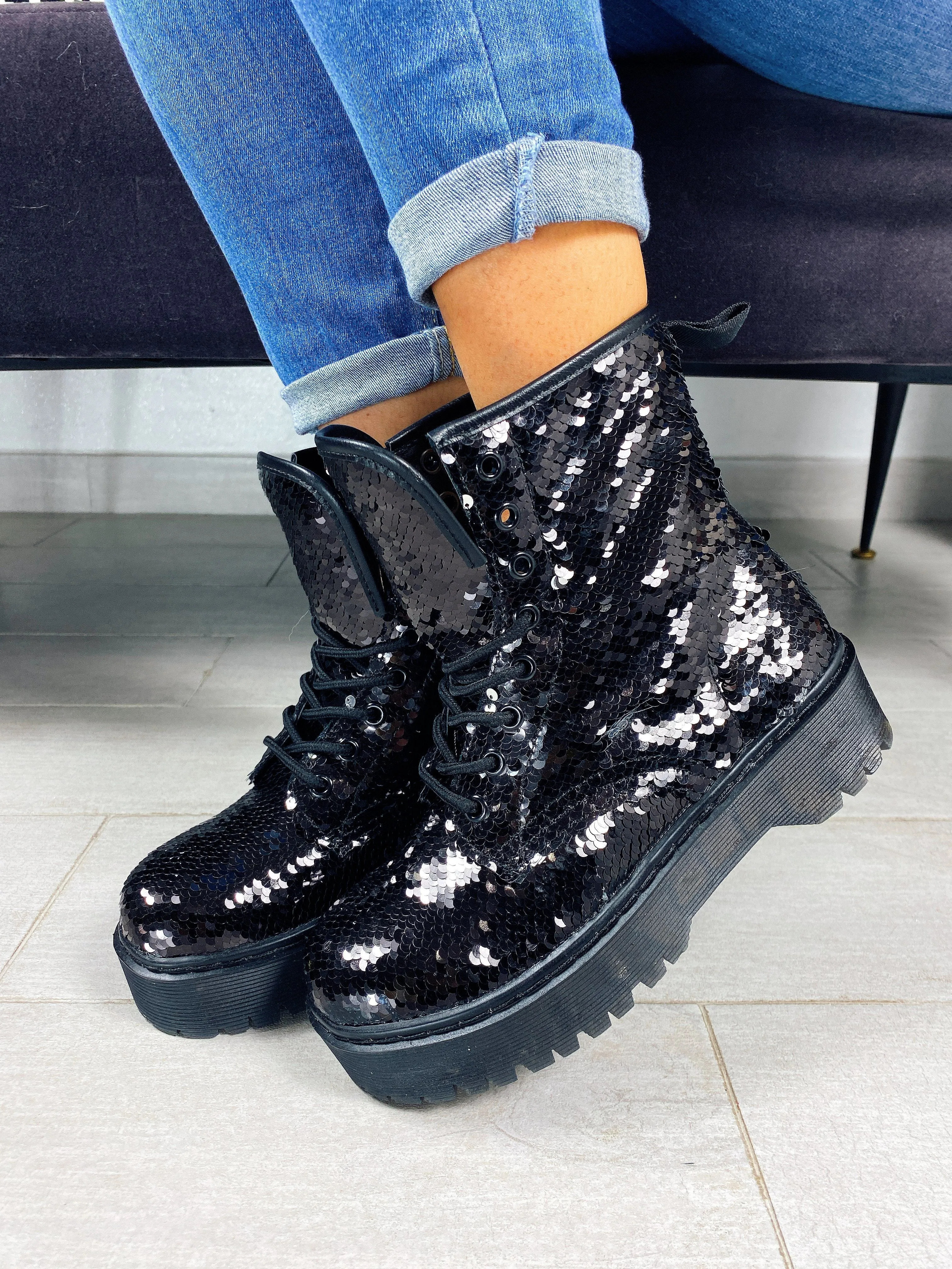 Biker black con paillettes