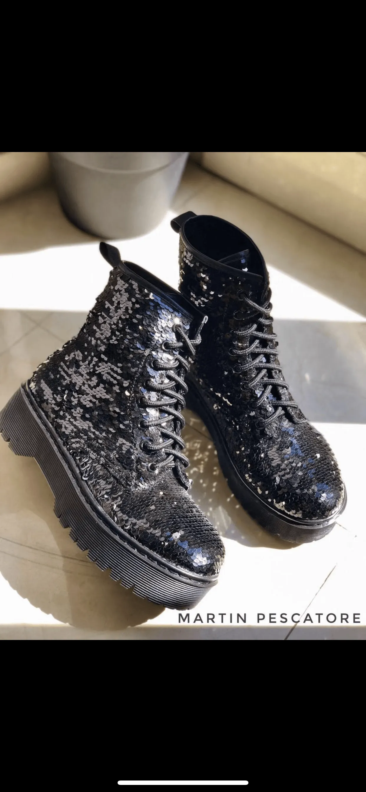 Biker black con paillettes