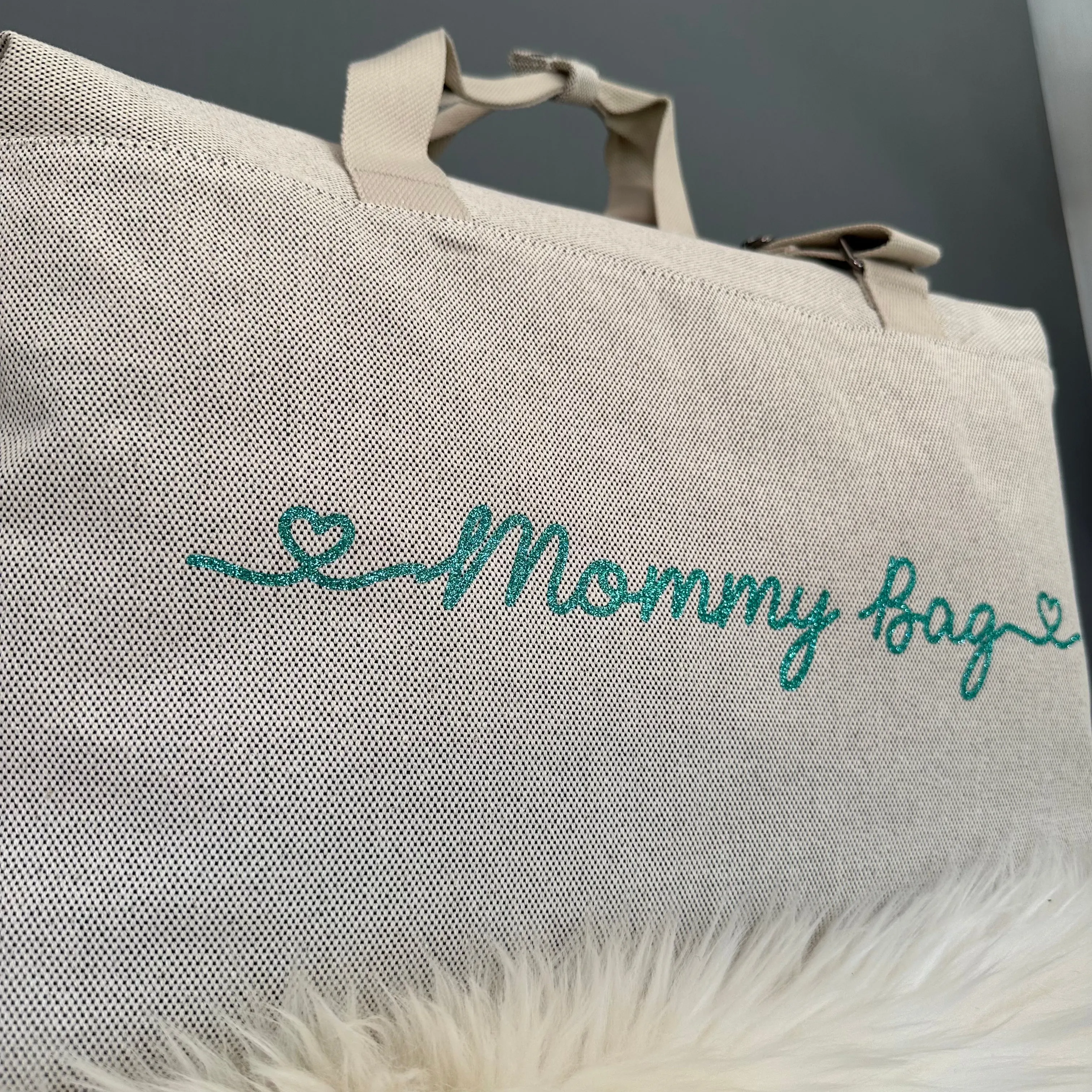 Borsone mamma, 1 borsone baby Grey e 2 Pochette con cuoricini Tiffany Glitter